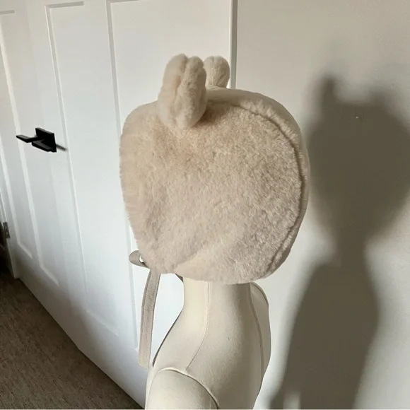 Native Fable Polar Bear Bonnet Size 2/3 Years
